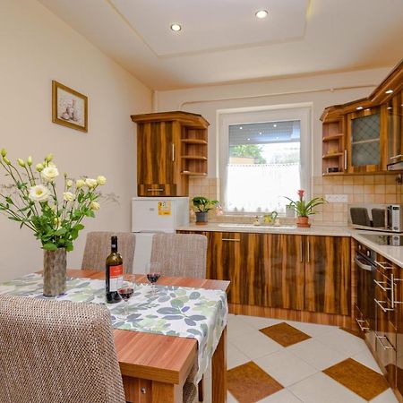 Illes Apartmanok I. Hajdúszoboszló Exteriér fotografie