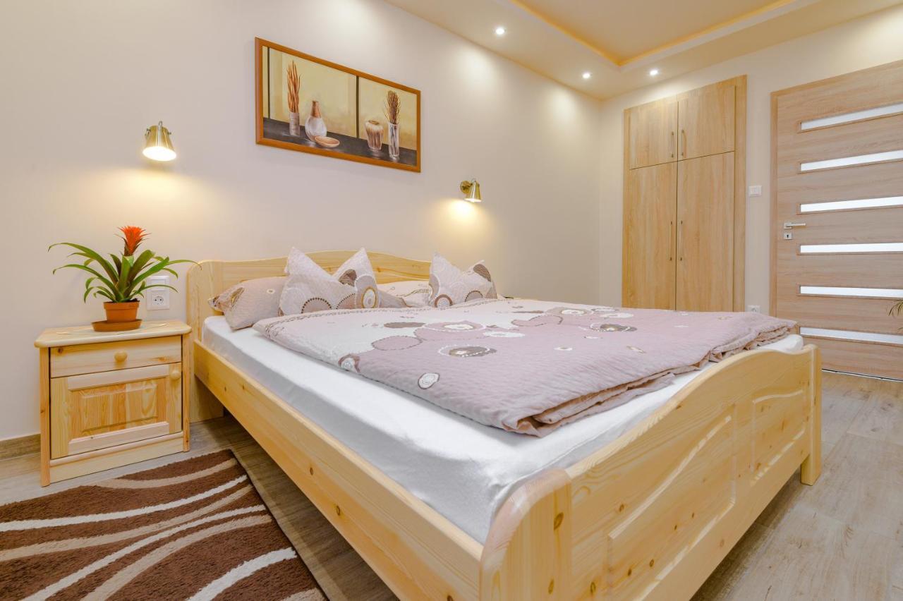 Illes Apartmanok I. Hajdúszoboszló Exteriér fotografie